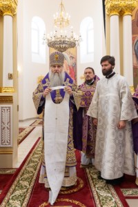 Божественная литургия в храме святителя Спиридона Тримифунтского г. Саратова