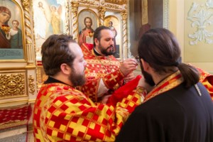 Состоялось соборное служение архиереев и духовенства Саратовской митрополии