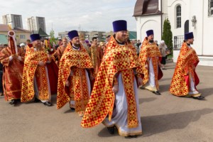 Божественная литургия в храме великомученика Георгия Победоносца г. Саратова