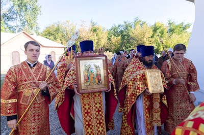 Божественная литургия в храме Воскресения Христова г. Саратова