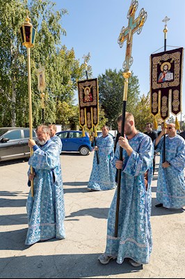 Божественная литургия в храме в честь Владимирской иконы Божией Матери с. Багаевка