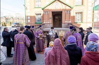 В Саратове и Покровске прошел автомобильный крестный ход со святынями Саратовской митрополии