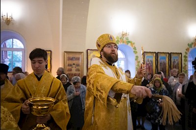 Митрополит Игнатий совершил Великое освящение храма святой блаженной Ксении Петербургской п. Красный Текстильщик и Божественную литургию в новоосвященном храме