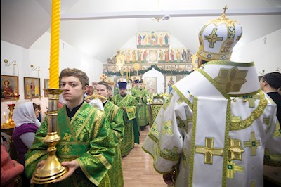 Митрополит Игнатий совершил Великое освящение храма преподобного Серафима Саровского р.п. Татищево и первую Божественную литургию в новоосвященном храме