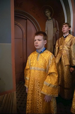 Митрополит Игнатий совершил Божественную литургию в Свято-Троицком кафедральном соборе Саратова