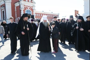 Божественная литургия в храме в честь Покрова Пресвятой Богородицы
