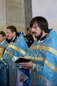 Божественная литургия в храме в честь Покрова Пресвятой Богородицы села Сокур Татищевского района