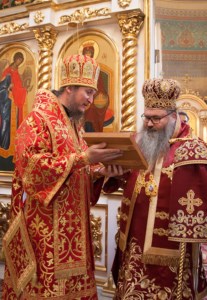 Божественная литургия в Свято-Троицком кафедральном соборе г. Покровска