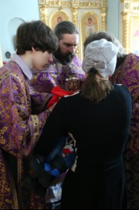 Божественная литургия в храме в честь Покрова Пресвятой Богородицы г.Петровска