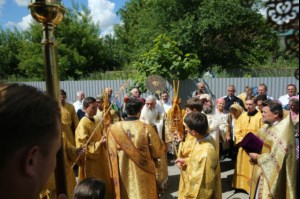 Божественная литургия в храме святых первоверховных апостолов Петра и Павла г. Красноармейска