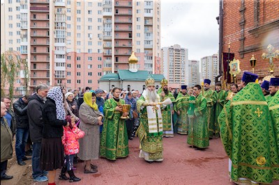 Божественная литургия в храме преподобного Сергия Радонежского г. Саратова