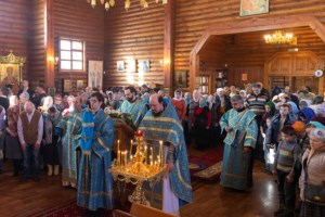 Божественная литургия в храме в честь Сретения Господня г.Саратова