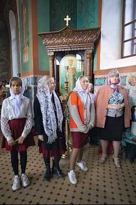 Митрополит Игнатий совершил Божественную литургию в Крестовоздвиженском храме г. Хвалынска