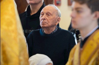 Митрополит Игнатий совершил Божественную литургию в храме святителей Василия Великого, Григория Богослова и Иоанна Златоустого г. Саратова