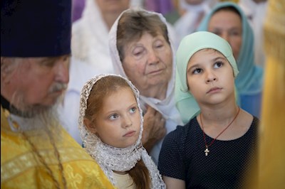 Митрополит Игнатий совершил Божественную литургию в храме Покрова Пресвятой Богородицы г. Петровска