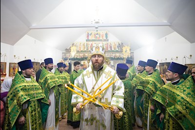 Митрополит Игнатий совершил Великое освящение храма преподобного Серафима Саровского р.п. Татищево и первую Божественную литургию в новоосвященном храме