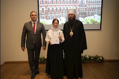 Митрополит Игнатий вручил дипломы выпускникам СПДС