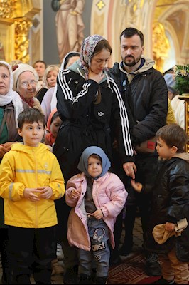 Митрополит Игнатий совершил Великую вечерню в соединении с Литургией святителя Иоанна Златоуста в Свято-Троицком кафедральном соборе г. Саратова