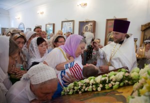 Божественная литургия в храме Преображения Господня Покровского женского монастыря г. Балашова
