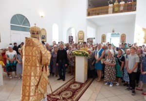 Божественная литургия в храме святых первоверховных апостолов Петра и Павла г. Красноармейска