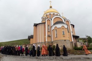 Божественная литургия в Свято-Алексиевском женском монастыре г. Саратова