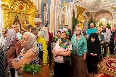 Всенощное бдение в Свято-Троицком кафедральном соборе г.Саратова