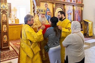 Божественная литургия в храме во имя святителя Николая Японского г. Саратова