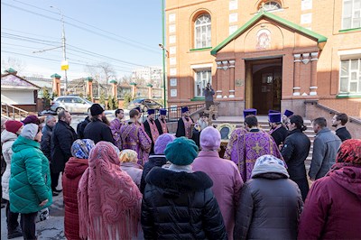 В Саратове и Покровске прошел автомобильный крестный ход со святынями Саратовской митрополии