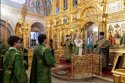 Всенощное бдение в Свято-Троицком кафедральном соборе г. Саратова