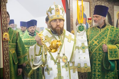 Митрополит Игнатий совершил Великое освящение храма преподобного Серафима Саровского р.п. Татищево и первую Божественную литургию в новоосвященном храме