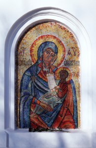 Божественная литургия на Архиерейском подворье – храме в честь иконы Божией Матери «Утоли моя печали» г.Саратова