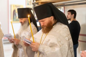Божественная литургия в Свято-Никольском мужском монастыре г. Саратова