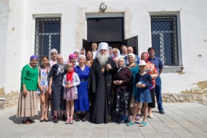 Божественная литургия в храме в честь Воскресения Христова с. Ивано-Языковка Аткарского района