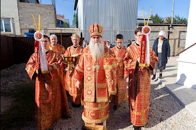Божественная литургия в храме Воскресения Христова г. Саратова