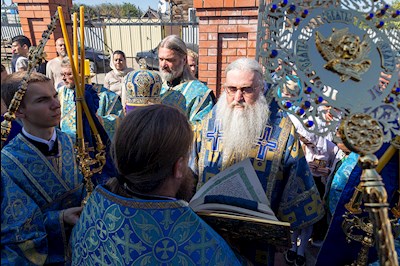 Божественная литургия в храме в честь Владимирской иконы Божией Матери с. Багаевка