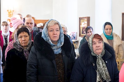 Божественная литургия в храме святых Царственных страстотерпцев г. Саратова