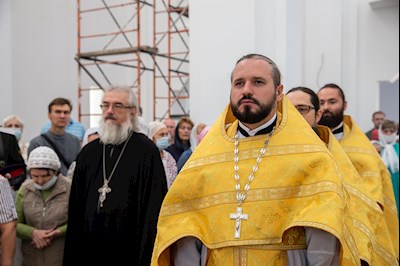 Божественная литургия в храме святителя Тихона, Епископа Воронежского, Задонского чудотворца г. Саратова