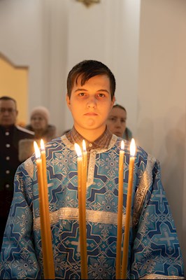 Митрополит Игнатий совершил всенощное бдение в храме святителя Тихона, епископа Воронежского, Задонского чудотворца, г. Саратова