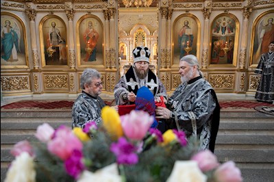 Митрополит Игнатий совершил Литургию Преждеосвященных Даров в Покровском соборе г. Саратова