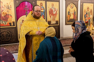 Божественная литургия в храме во имя первоверховных апостолов Петра и Павла г. Саратова