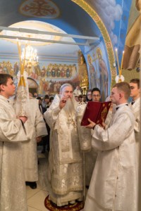 Митрополит Лонгин совершил чин Великого освящения воды