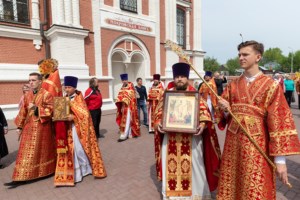 Состоялось соборное служение архиереев и духовенства Саратовской митрополии