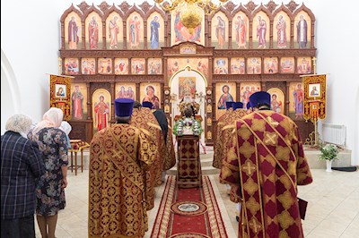 Божественная литургия в храме во имя святых благоверных князей страстотерпцев Бориса и Глеба г. Саратова