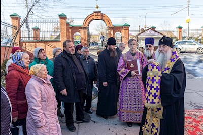 В Саратове и Покровске прошел автомобильный крестный ход со святынями Саратовской митрополии