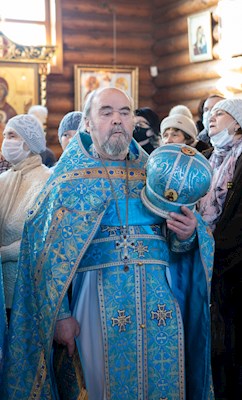 Митрополит Игнатий совершил Божественную литургию в храме в честь Сретения Господня г. Саратова