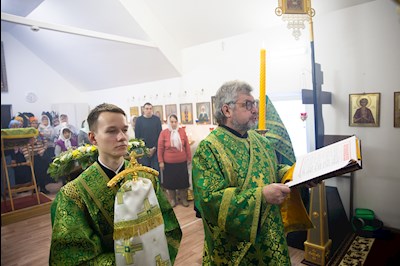 Митрополит Игнатий совершил Великое освящение храма преподобного Серафима Саровского р.п. Татищево и первую Божественную литургию в новоосвященном храме