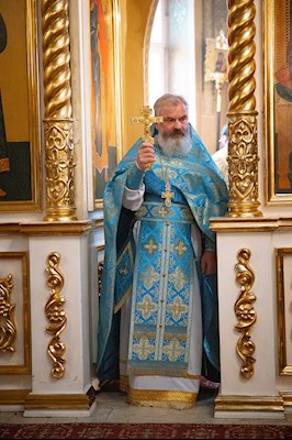 Митрополит Игнатий возглавил соборное архиерейское богослужение в Свято-Троицком кафедральном соборе г. Покровска (Энгельса)