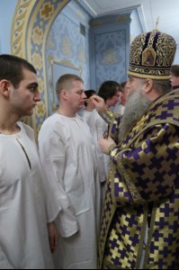 Крещальная литургия в Свято-Троицком соборе Саратова