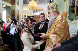Божественная литургия и молебен у мощей святого равноапостольного князя Владимира в Покровском храме г.Саратова