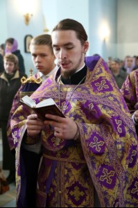 Божественная литургия в храме в честь Покрова Пресвятой Богородицы г.Петровска
